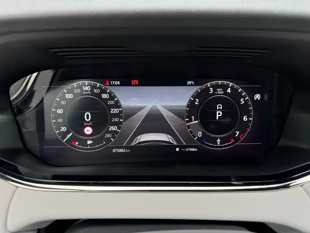 Land Rover Evoque 2020 — фото 20