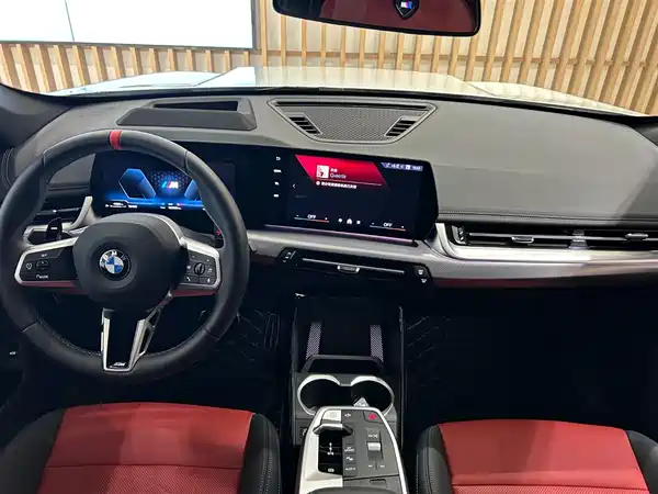 BMW X1 M35Li 2025
