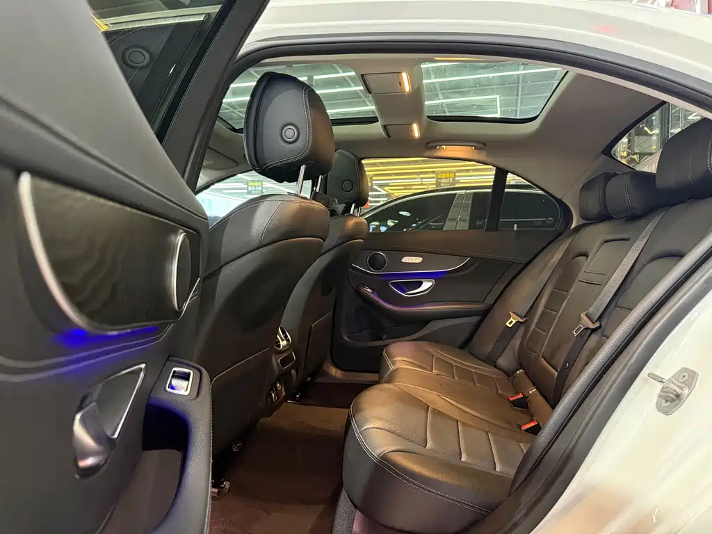 Mercedes-Benz C-Class 2020 — фото 24