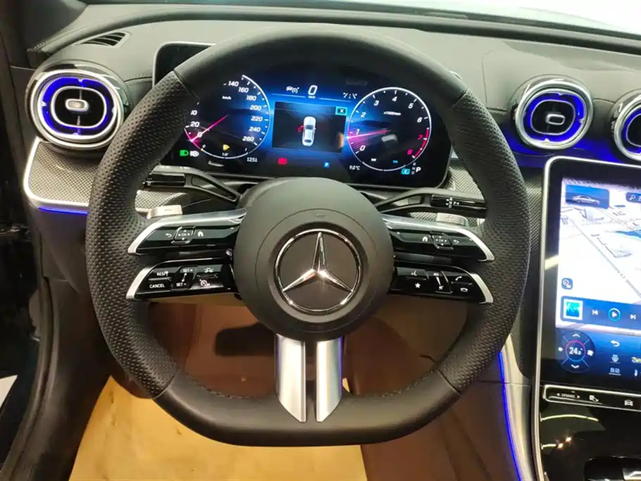 Mercedes-Benz C-Class 2024 — фото 15