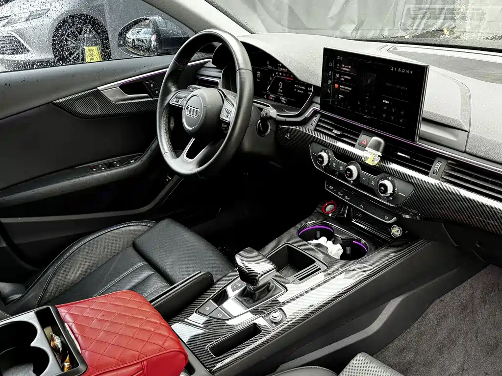 Audi A4L 2023 — фото 15