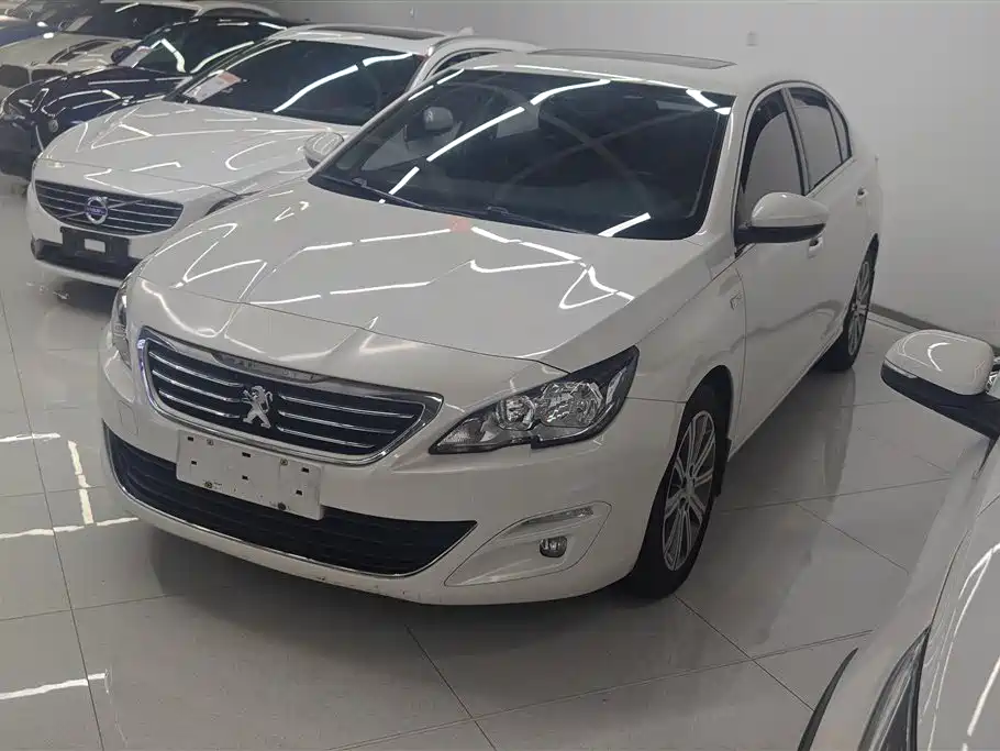 Peugeot 408 2016