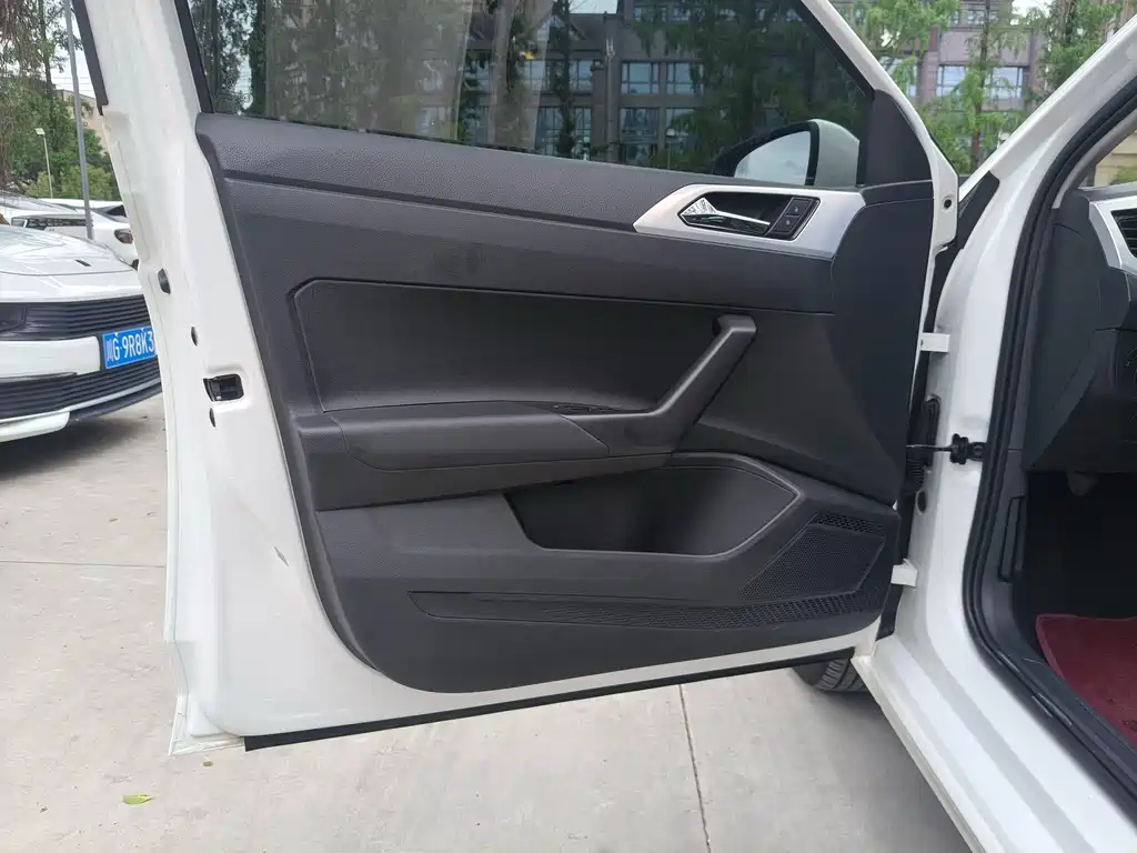 Volkswagen Polo 2021