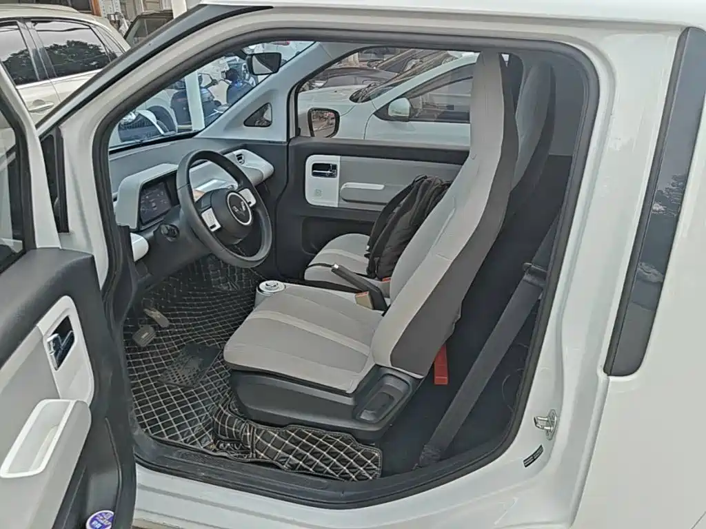 Wuling Air ev Clear Sky 2024 — фото 17