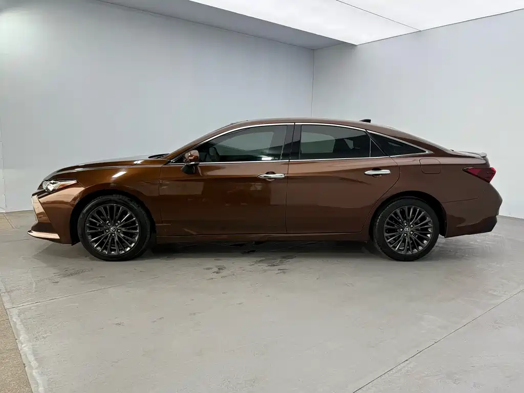 Toyota Avalon 2019 — фото 7