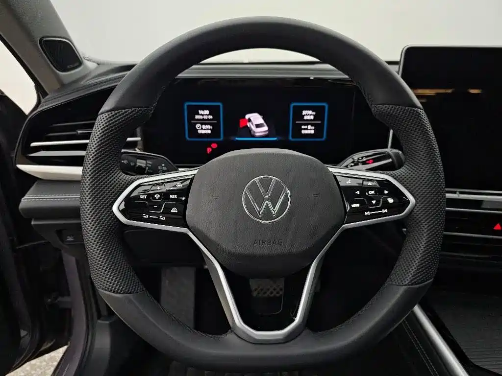 Volkswagen Passat 2024