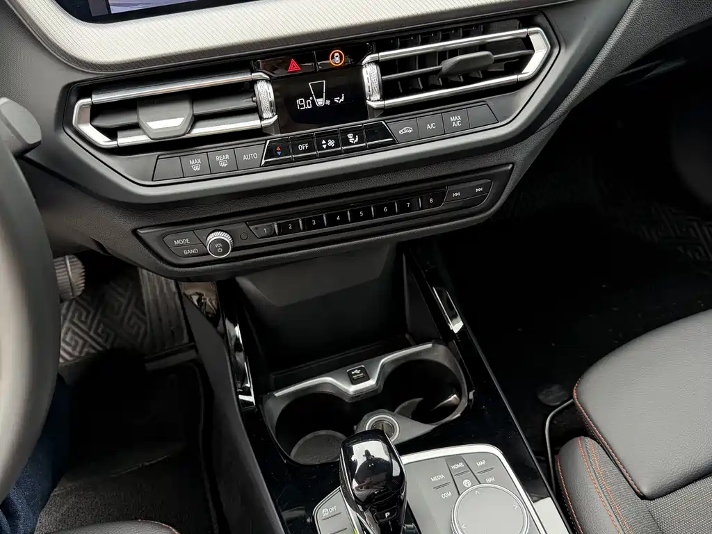 BMW 2 Series 2024 — фото 14
