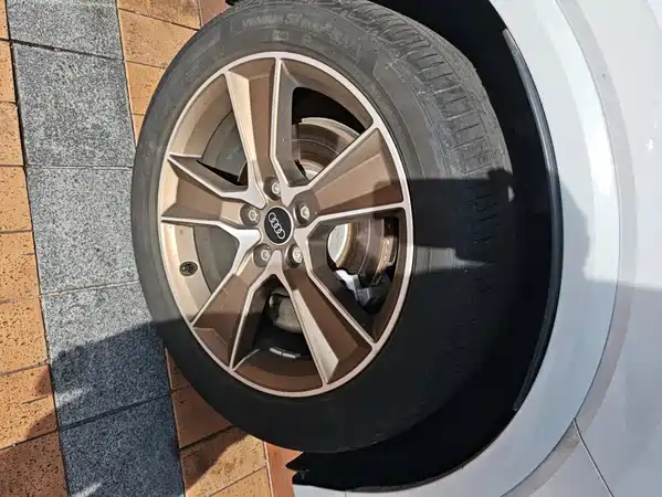 Audi Q2L 2023