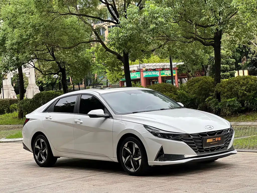 Hyundai Elantra 2021