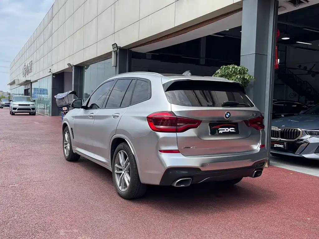 BMW X3 2018 — фото 15