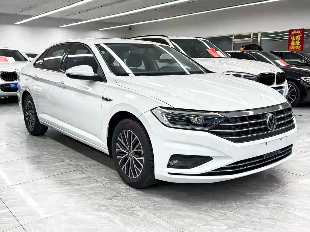 Volkswagen Sagitar 2021