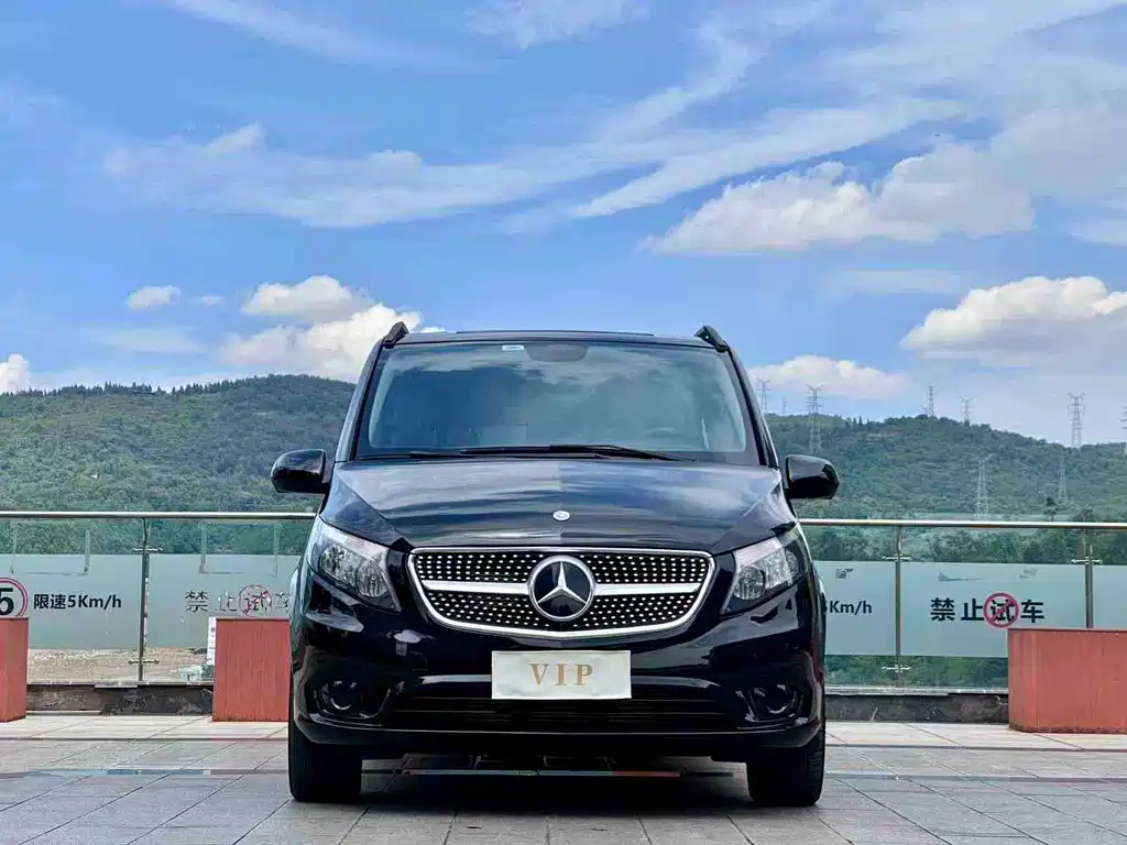 Mercedes-Benz Vito 2023 — фото 2