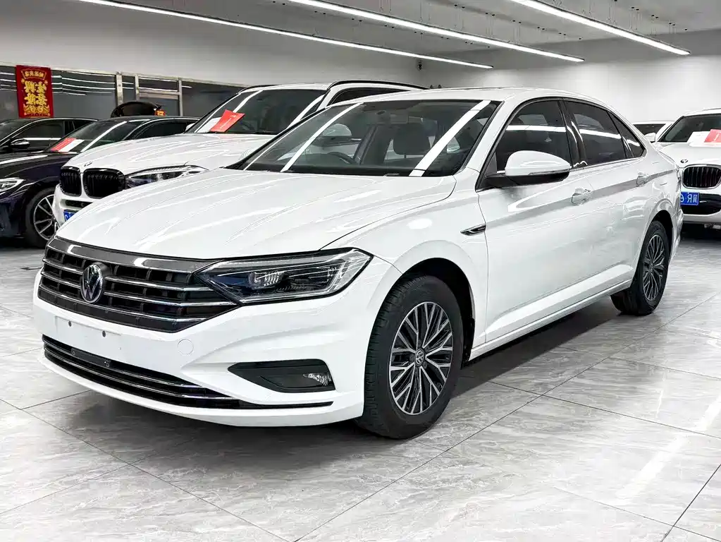Volkswagen Sagitar 2021