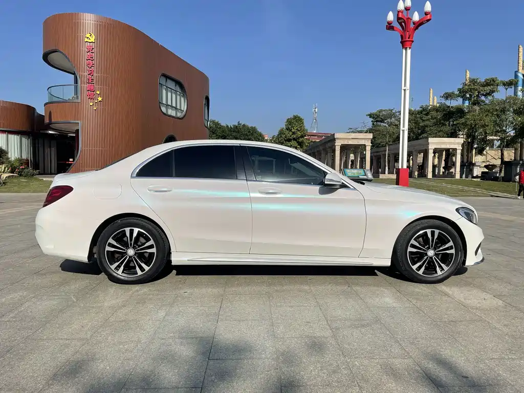 Mercedes-Benz C-Class 2018 — фото 8