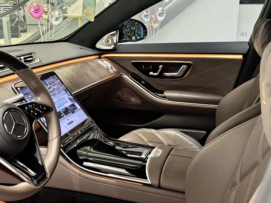 Mercedes-Benz Maybach S-Class 2022 — фото 16