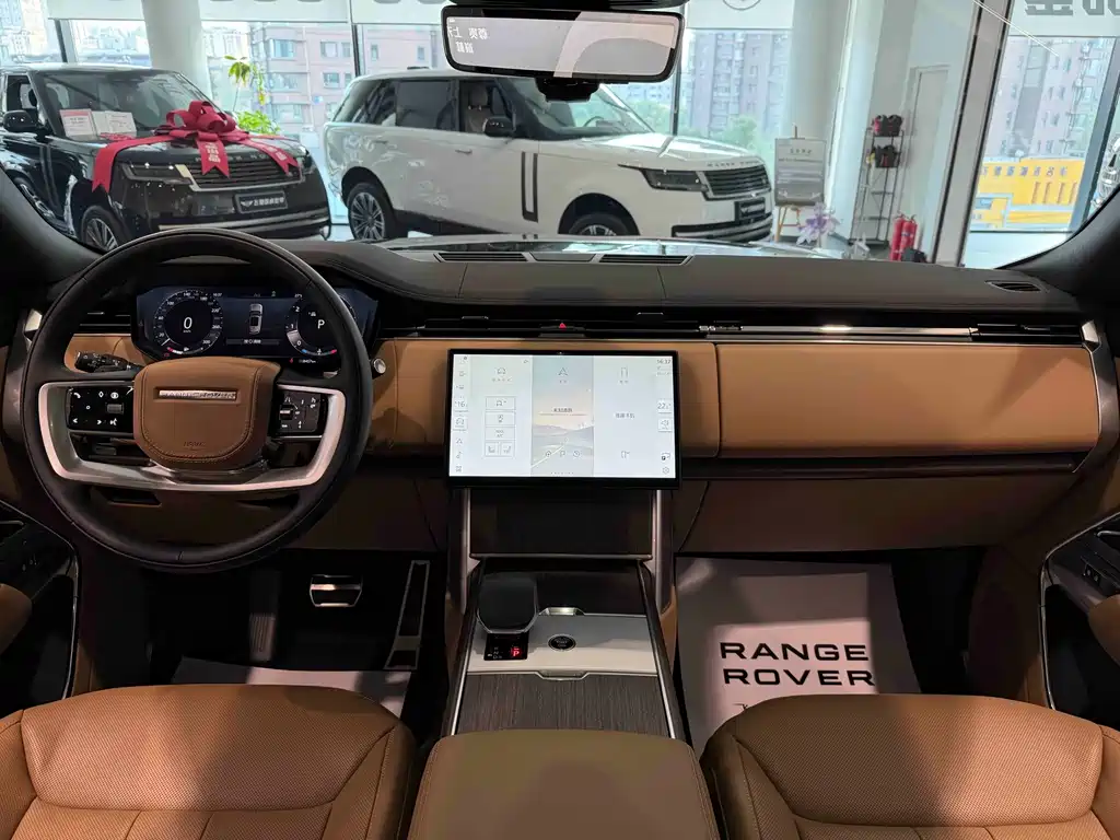 Land Rover Range Rover 2025 — фото 18