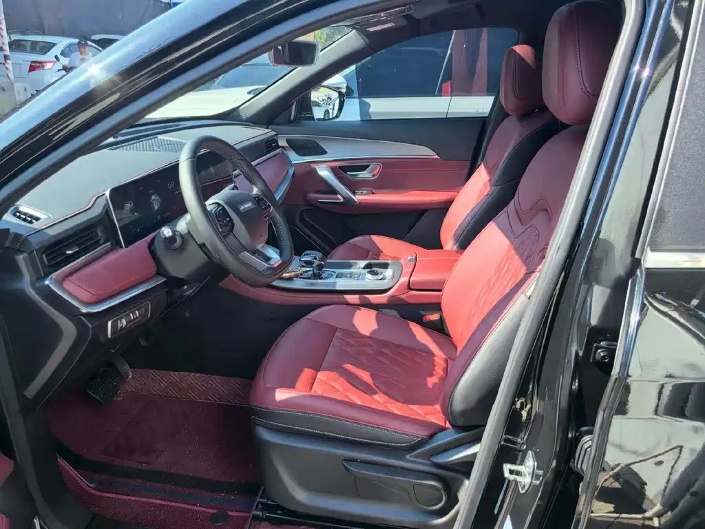 Jetour X70 PLUS 2025