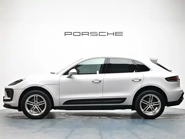 Porsche Macan 2024