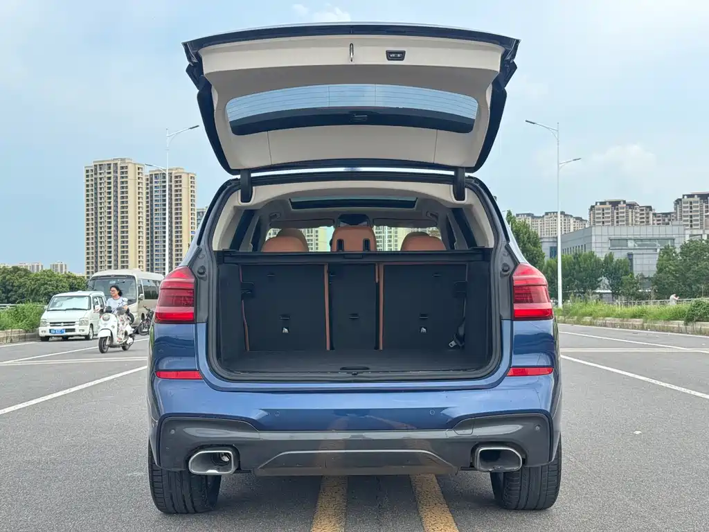 BMW X3 2018 — фото 11