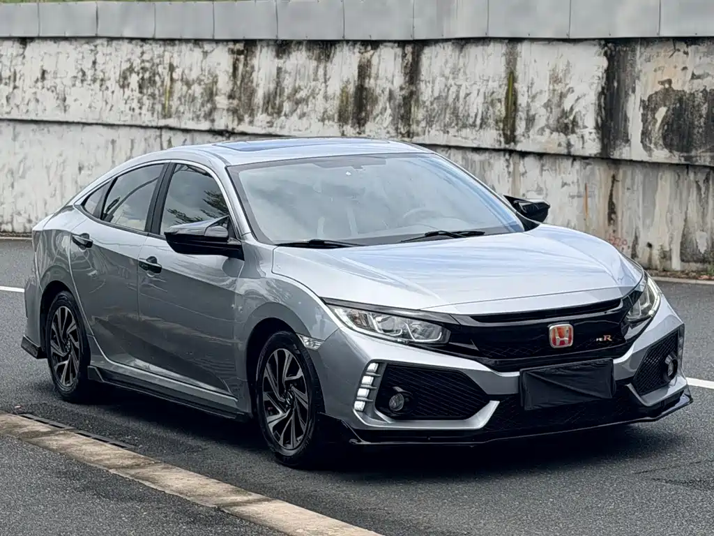 Honda Civic 2017 — фото 3