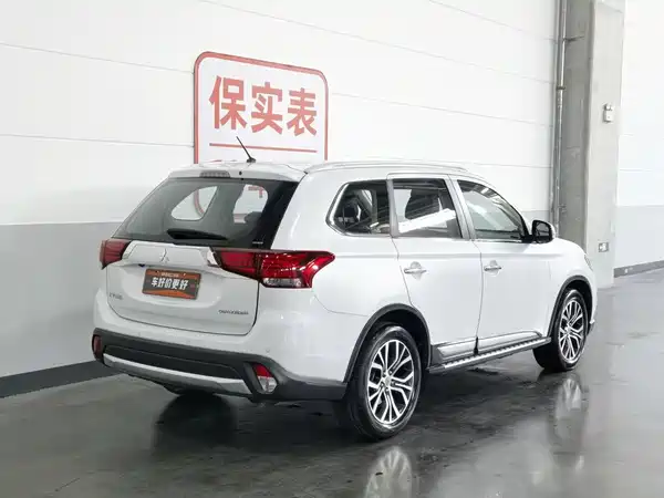 Mitsubishi Outlander 2017