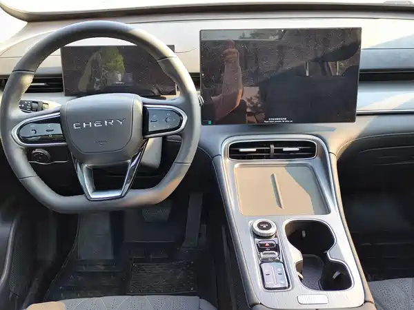 Chery Tiggo 8 PLUS 2025