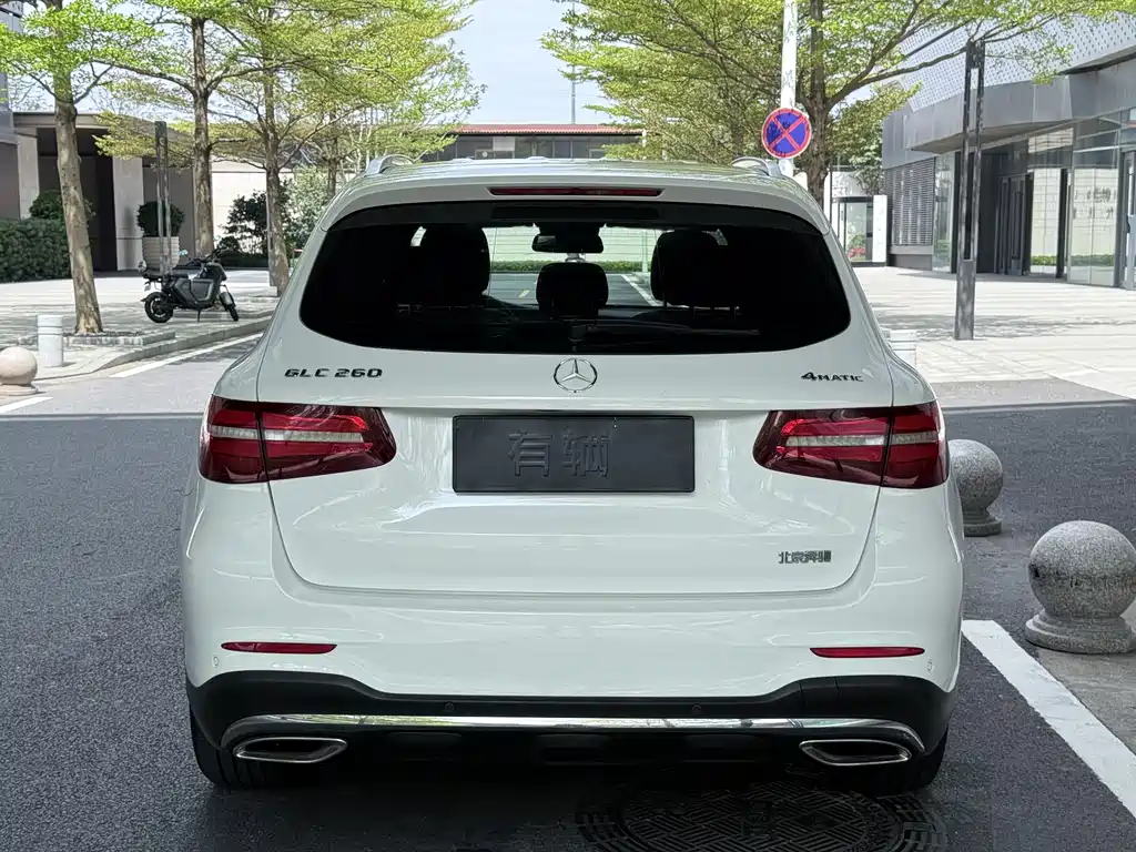 Mercedes-Benz GLC 2017 — фото 11