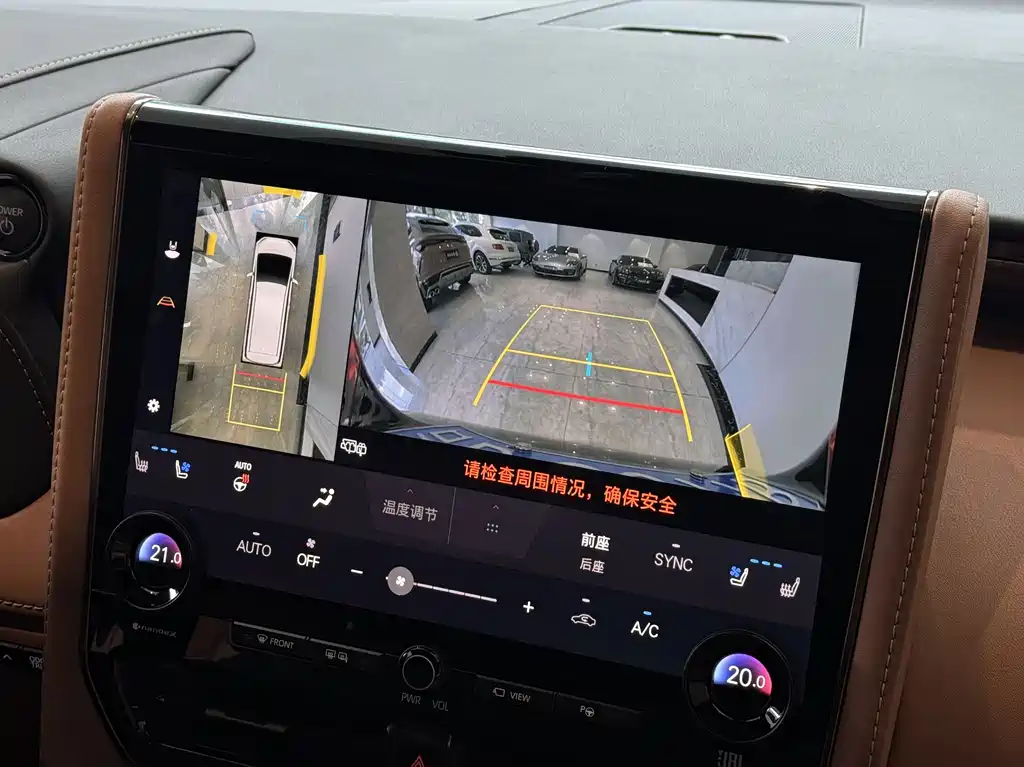 Toyota Alphard 2024 — фото 22
