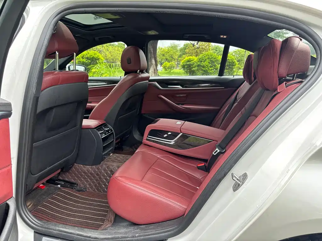 BMW 5 Series 2018