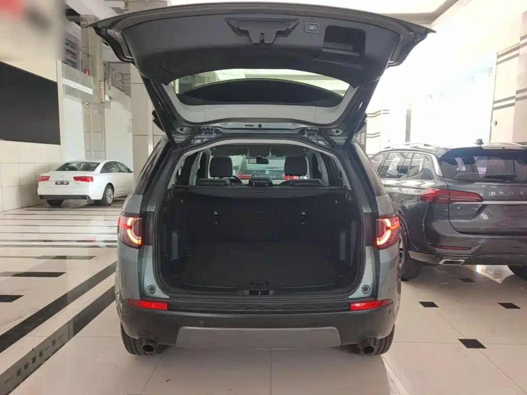 Land Rover Discovery Sport 2016 — фото 19