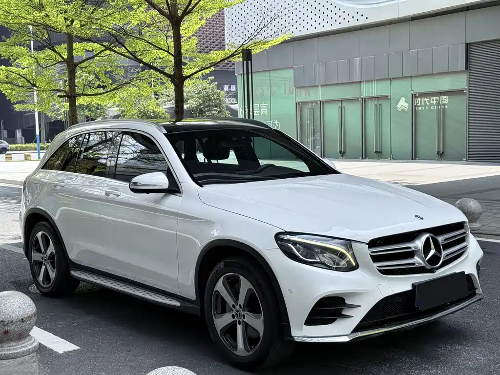 Mercedes-Benz GLC 2017 — фото 1