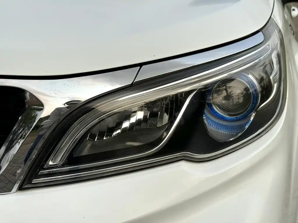 Geely Vision X3 2019 — фото 12