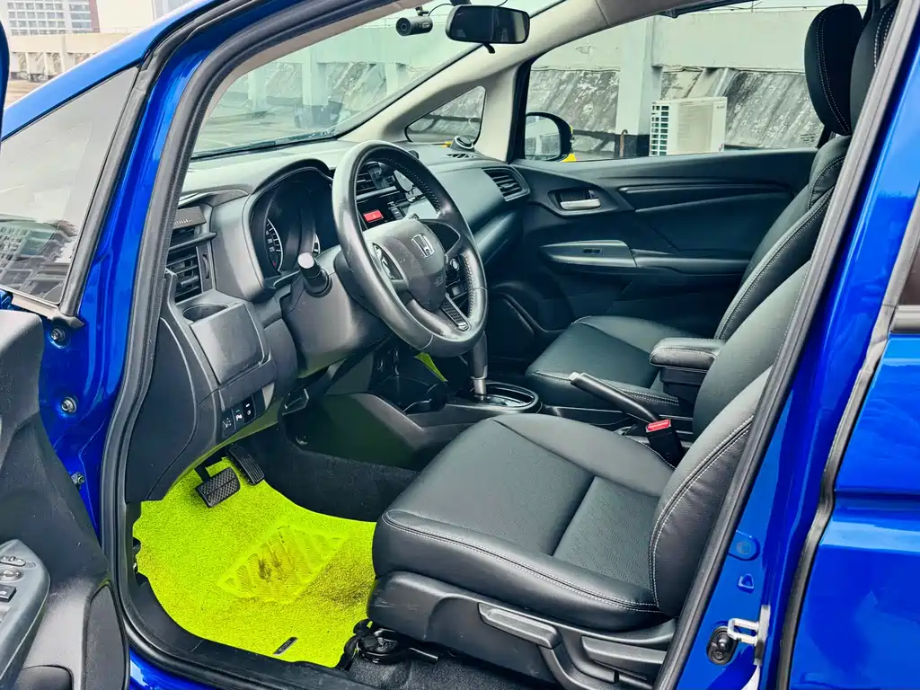 Honda Fit 2018 — фото 9