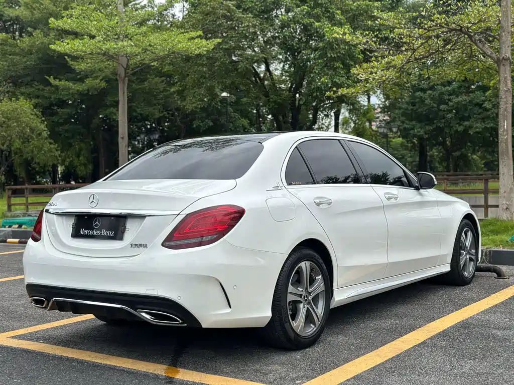 Mercedes-Benz C-Class 2018 — фото 4