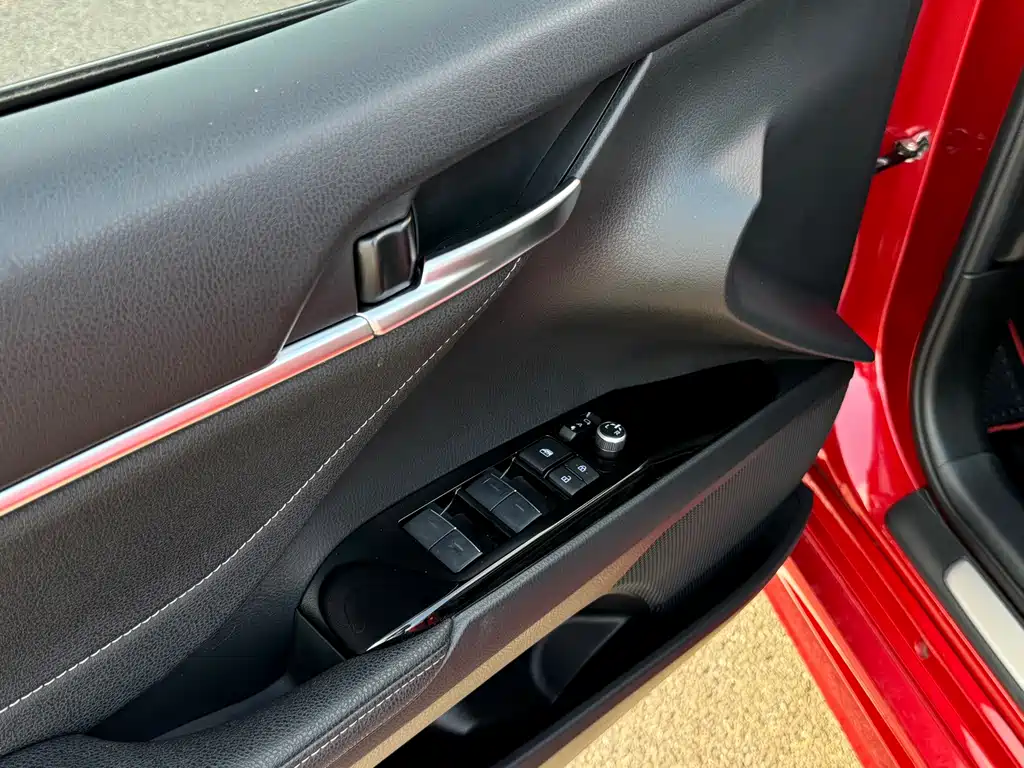 Toyota Camry 2021 — фото 14