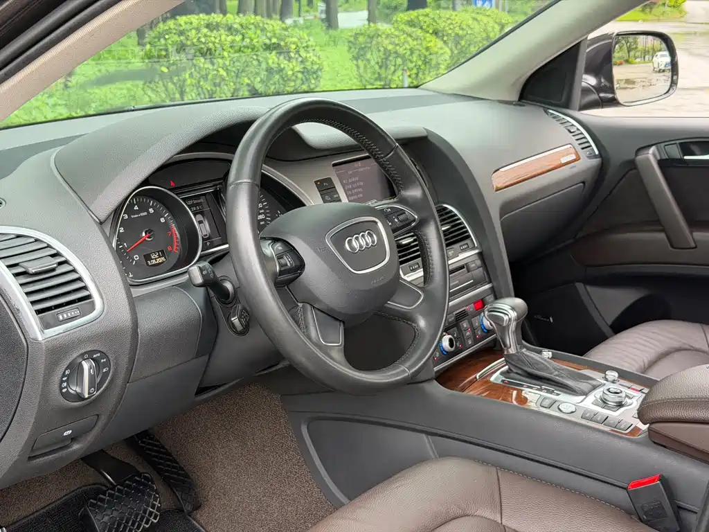 Audi Q7 2015 — фото 8