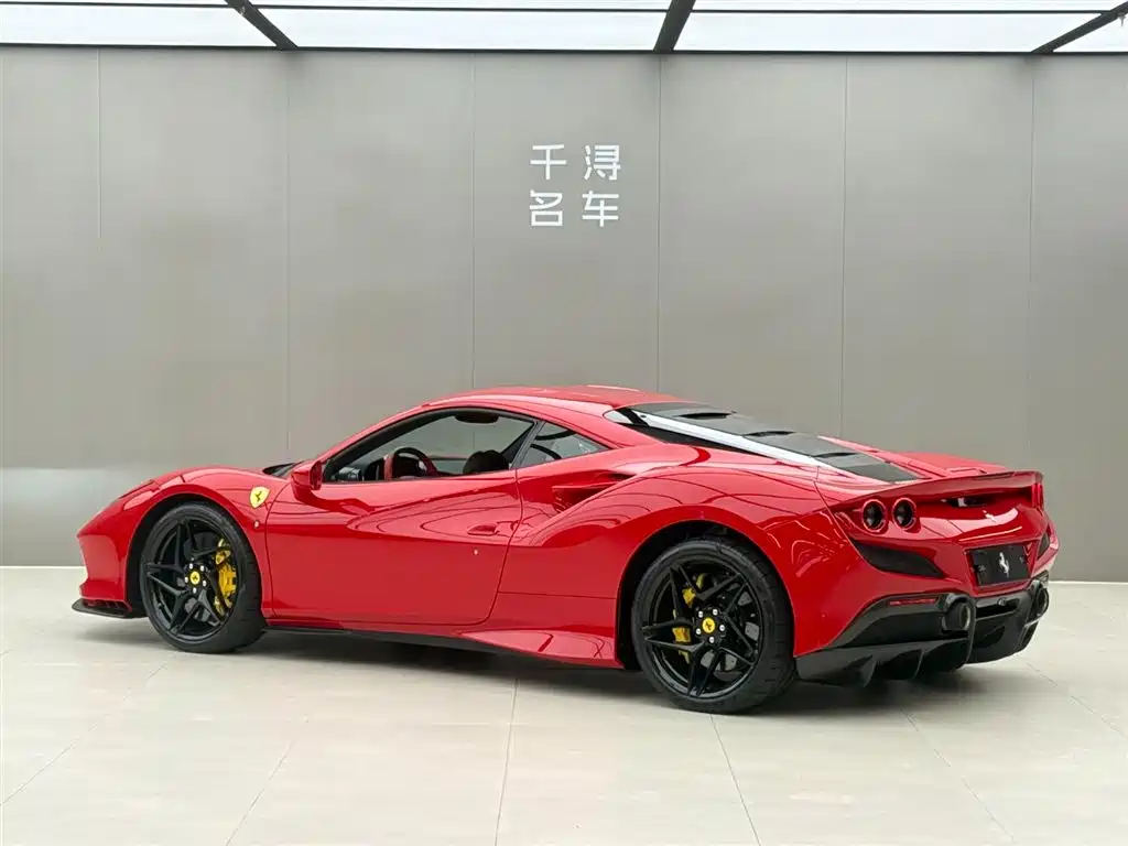 Ferrari F8 2022 — фото 13