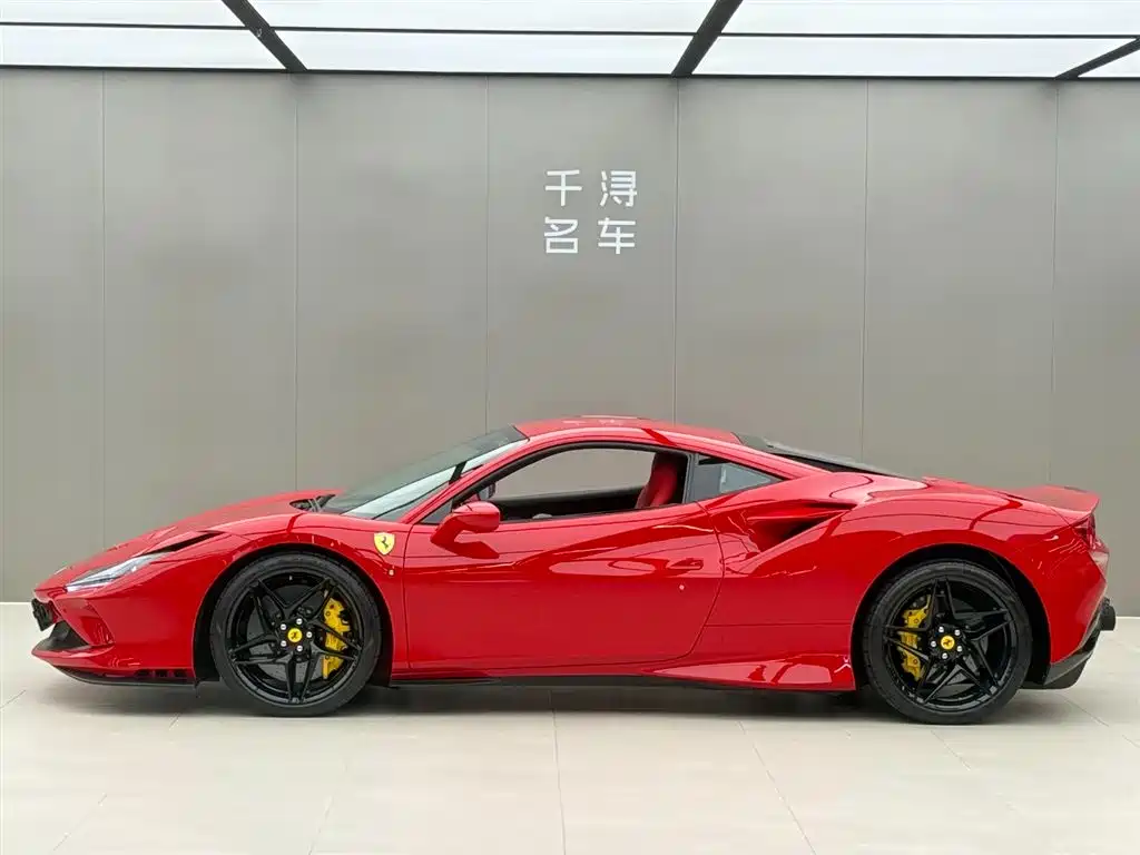 Ferrari F8 2022 — фото 3