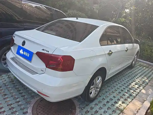 Volkswagen Jetta 2019