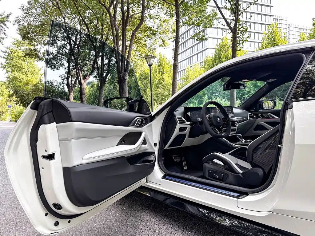 BMW M4 2026 — фото 13