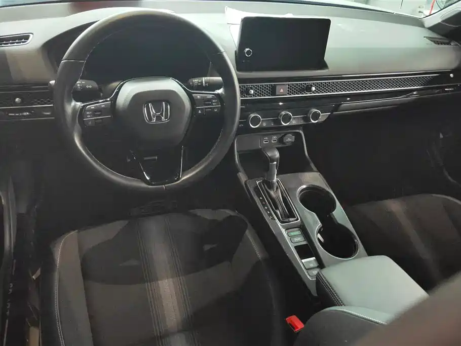 Honda Civic 2024 — фото 12