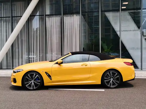 BMW 8 Series 2025