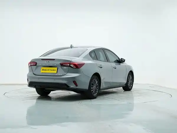 Ford Focus 2023