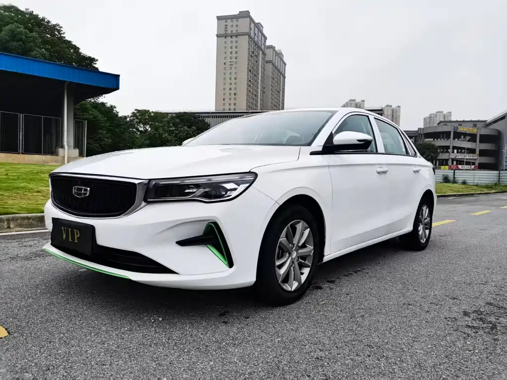 Geely Emgrand Methanol 2023 — фото 1