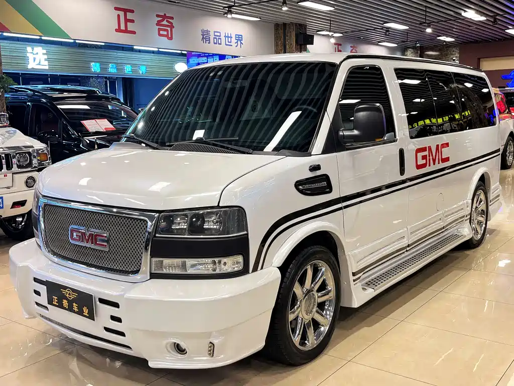 GMC Savana 2018 — фото 3