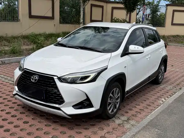 Toyota Yaris L 2022