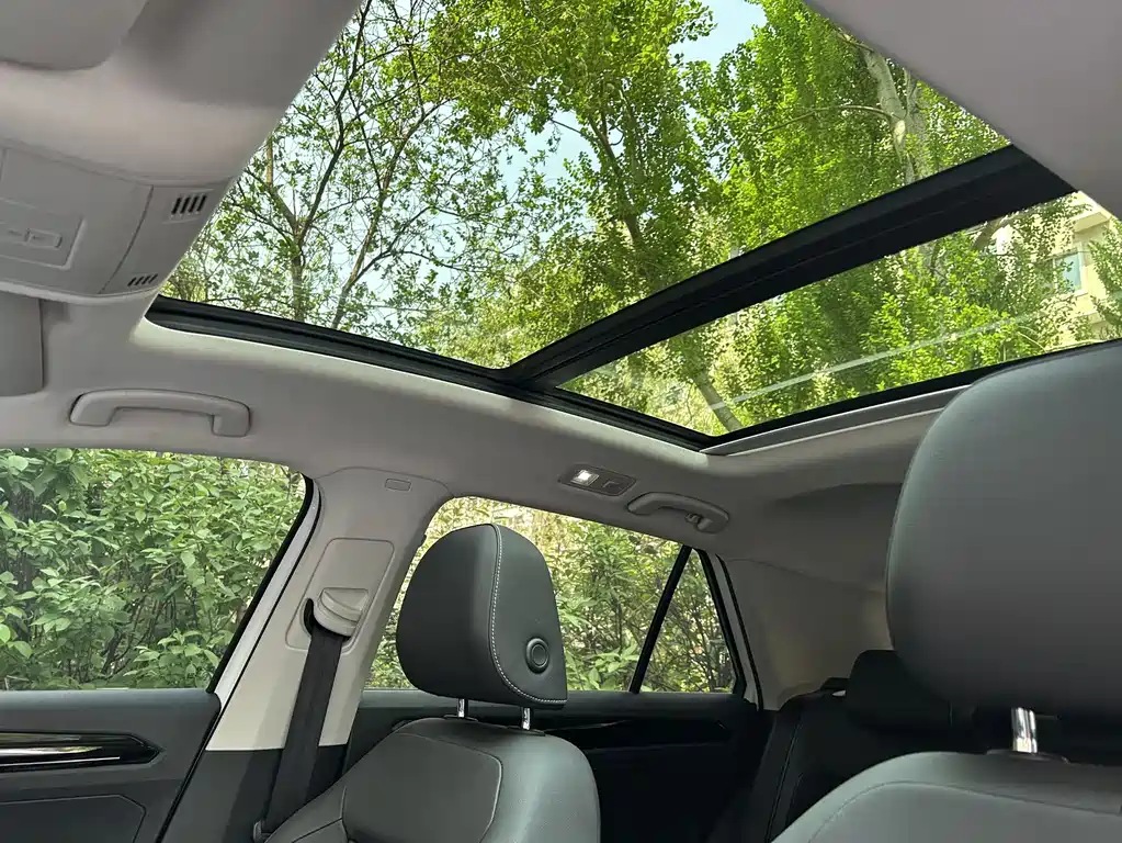 Volkswagen T-Roc 2022 — фото 12