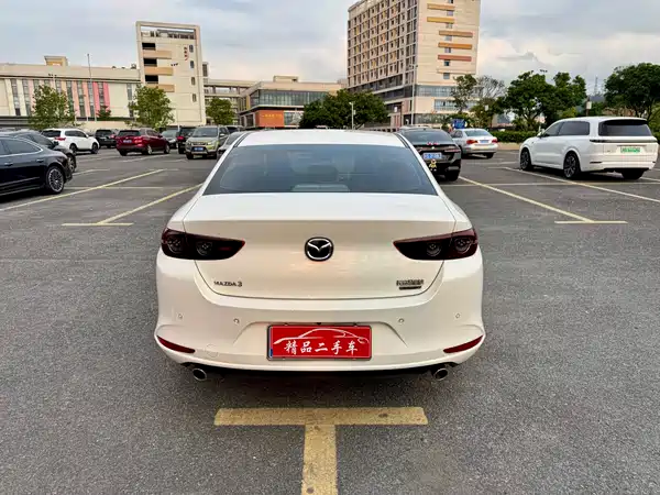 Mazda 3 Axela 2023