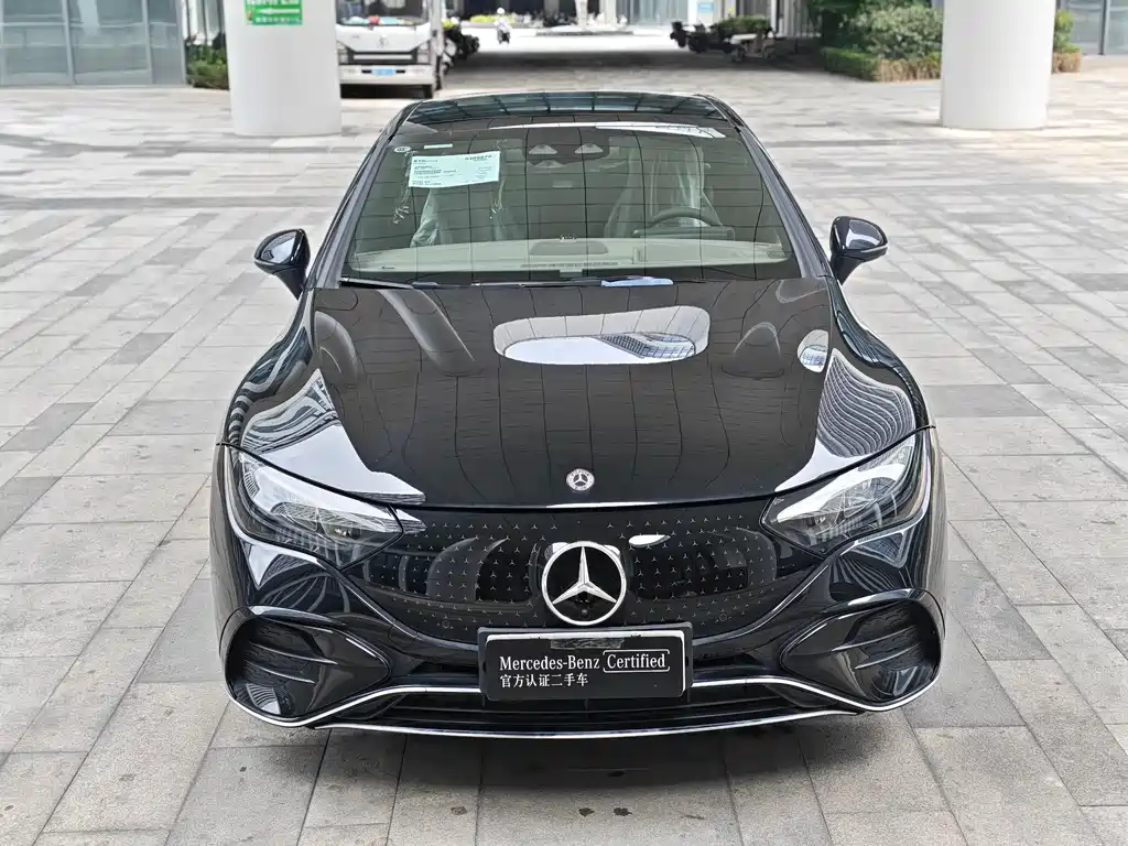 Mercedes-Benz EQE 2025