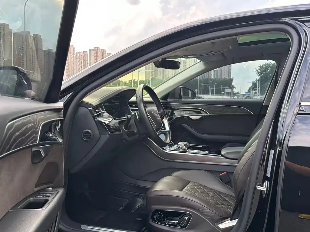Audi A8 2022
